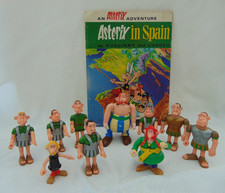 Lot 10 x Vintage 1980 Albert Rene Macau Asterix Action Figures + Graphic Book