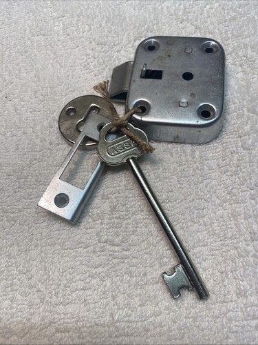 Assa latch lock - latch, /