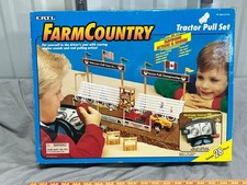 ERTL Farm Country TRACTOR Pull