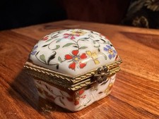 Vintage Floral Hexagonal