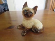 Siamese cat figurine