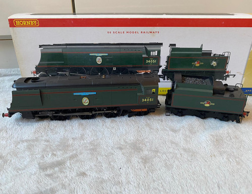 Hornby r2385 battle - hornby, of