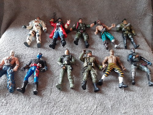 Action figures mixed - figures,
