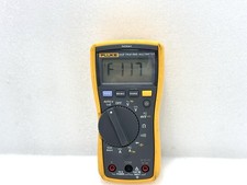 FLUKE 117 TRUE RMS MULTIMETER
