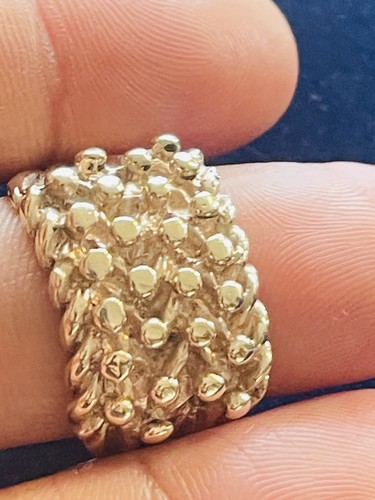 375 9ct yellow gold - , keeper