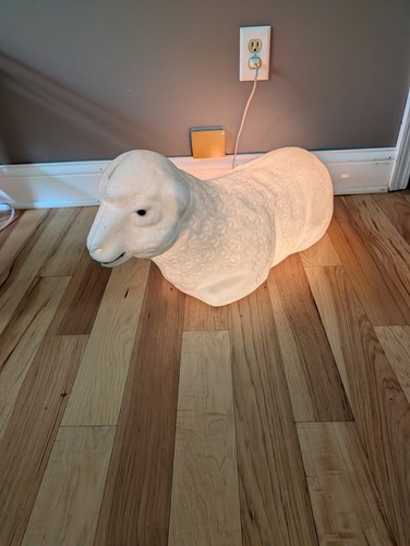 Empire lamb blow mold - 28",