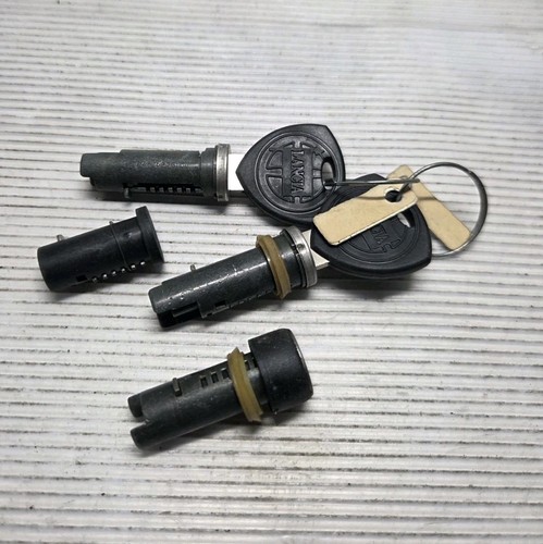 Lancia thema door - lancia, lock
