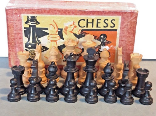 Staunton boxwood chess set - boxwood,