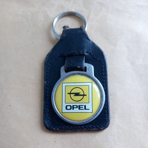 Vintage opel keyring - opel,