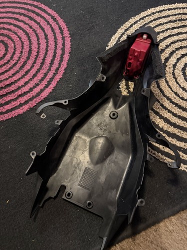Genuine yamaha yzf rear - genuine, r1