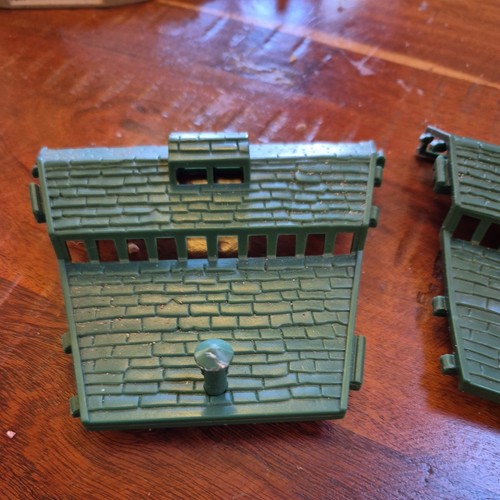 Thomas tidmouth sheds - at, tomy