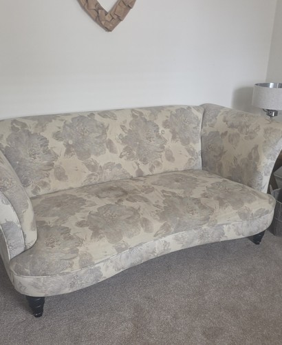 Victorian style sofa - style,