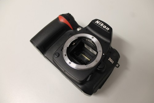 Nikon d90 dslr - nikon,