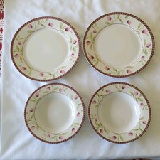 Royal Norfolk - Floral Pattern