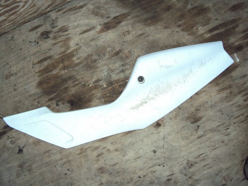 Yamaha tzr50 side seat - side,