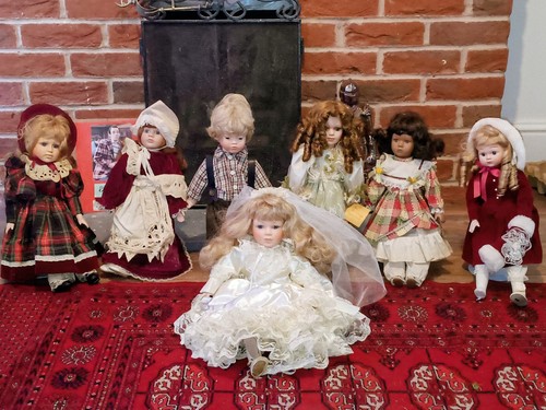 Collection porcelain doll - of,