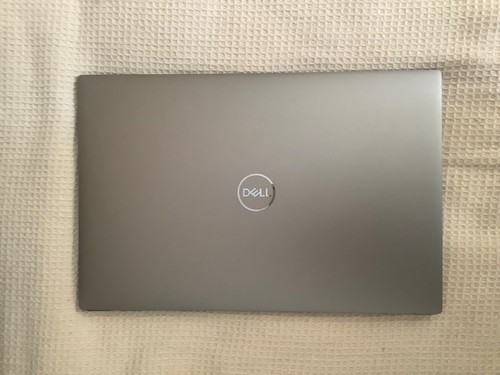 Dell precision 5560 i7 - -,
