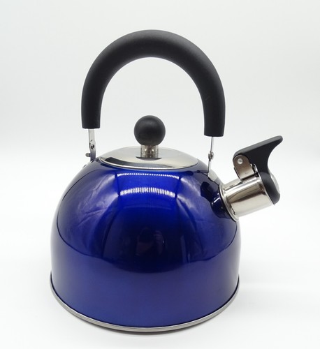Whistling kettle for use - for,