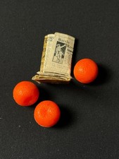 Sindy Shopping In The Rain oranges 1963 + newspaper Pedigree 12S06 fit 12" doll