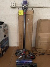 Dyson V8 Extra Vacuum 