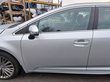 TOYOTA Avensis  2015-2018