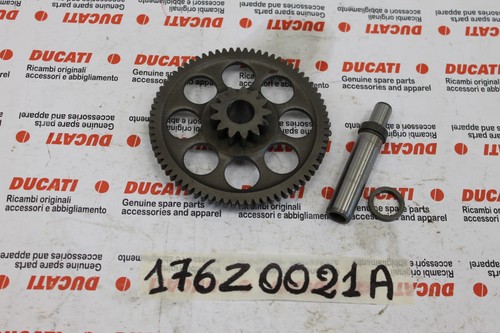 Intermediate starting gear - intermediate,