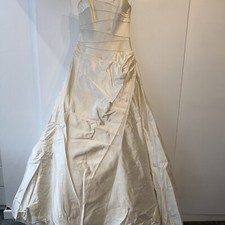 SUZANNE NEVILLE, Size 12. Ivory Silk Wedding Dress