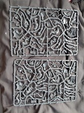 2x Tyrant Guard On Sprue