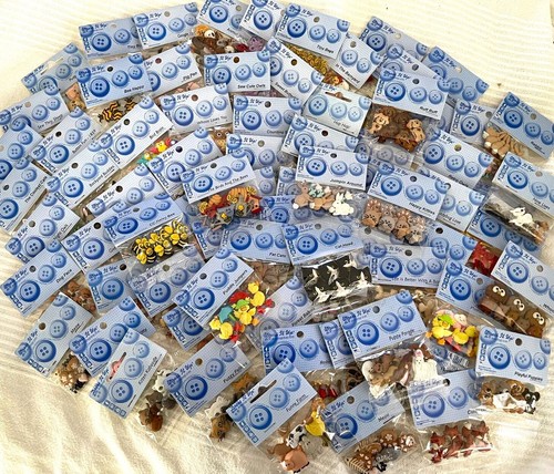 Dress buttons pets - up,