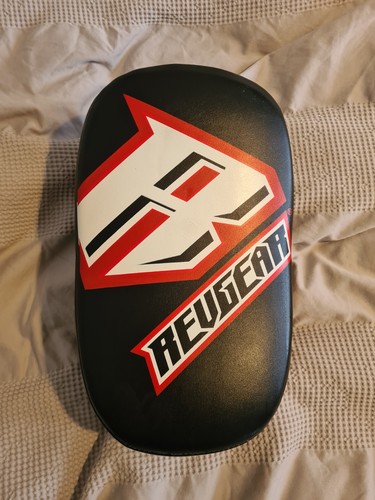 Revgear curved thai pads - thai, pair