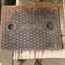 Cast iron Manhole Cover 640mm X 495mm Rounded Corners Solid plate lid