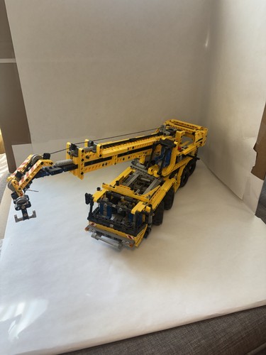 Lego technic 8421 mobile crane - technic,