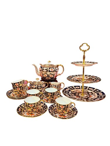 Royal crown derby imari 2451 - crown,