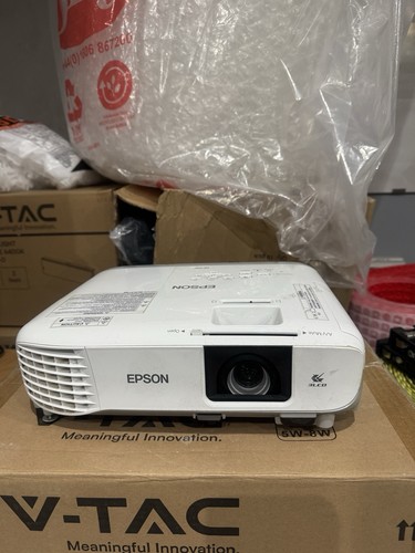 Epson x39 hdmi 3500 - 3500, lumens