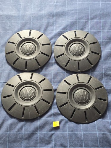 Center caps x 4 - vw,