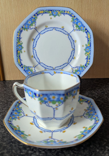 Royal doulton arvon trio - royal,