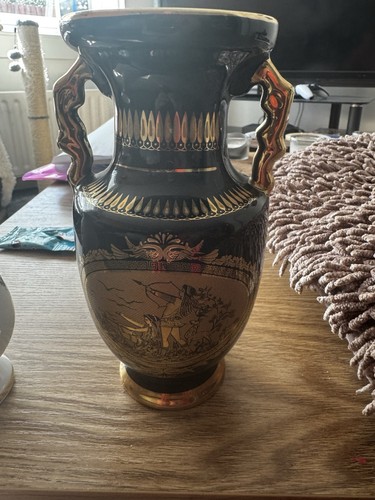 This beautiful vintage - this, a