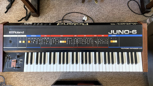 Roland juno polyphonic - roland,
