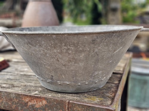 Victorian riveted round - victorian,