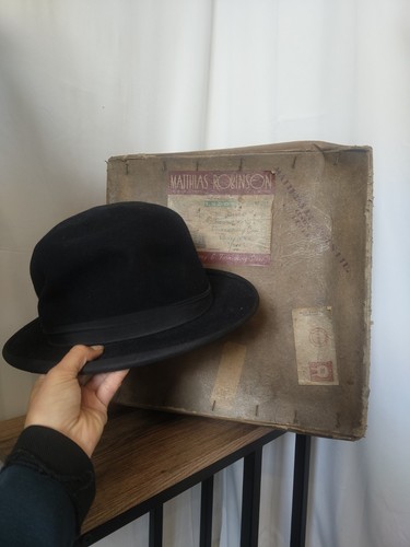 Vintage black felt bowler - bowler, hat