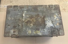 WW2 BRITISH ARMY AMMO BOX 1945 LACHRYMATORY GENERATOR No2 MK4 TEAR GAS SHELL BOX