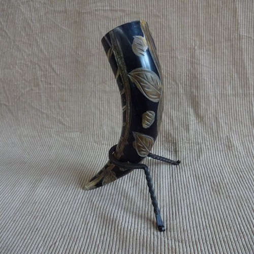 Large hand carved vine - large,