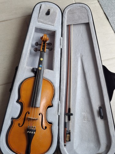 Child violin case with - violin, bow