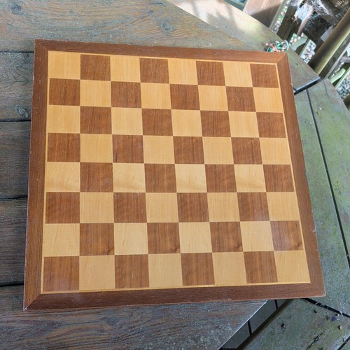 Vintage chess board - -,