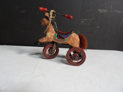 E8827 wooden horse tricycle - wooden,