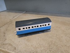 1 x Blue Express Coaches -