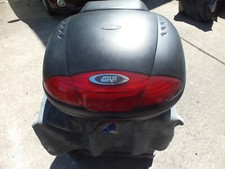 Givi E450 top box in good