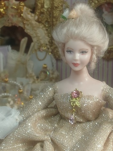 Porcelin dolls house - porcelin,