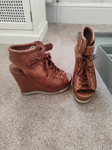Rare ash wedges size - rare,