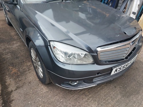 Mercedes class w204 breaking - w204,